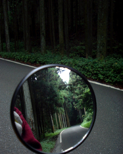 なにか写ってたら怖い